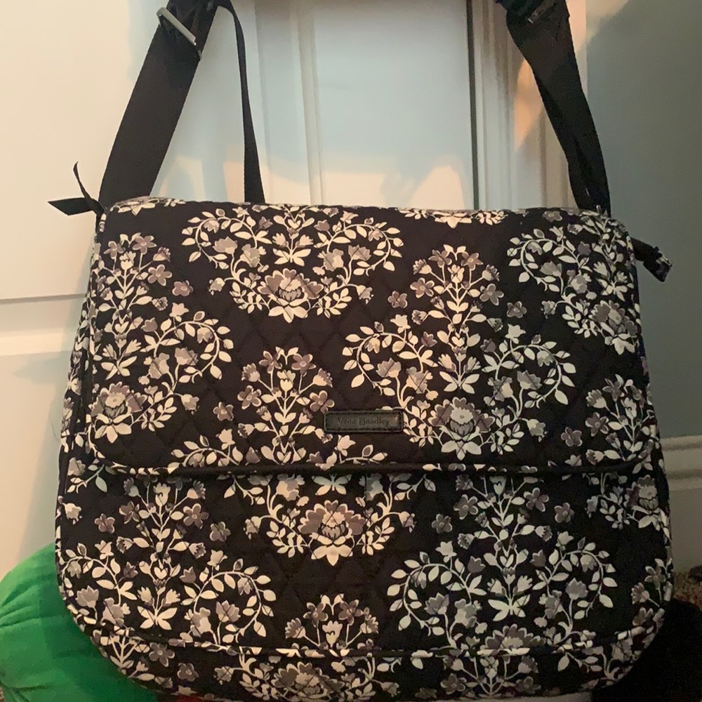 Vera Bradley book bag. In good condition.